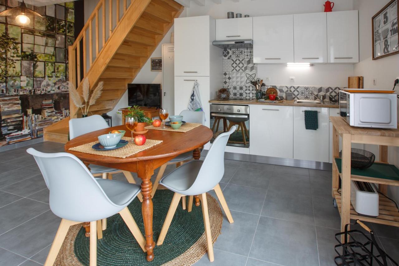 Gites De Charme Pour 2 Au Calme Aux Portes De Bayeux By Le Clos Poulain Nonant Exterior photo